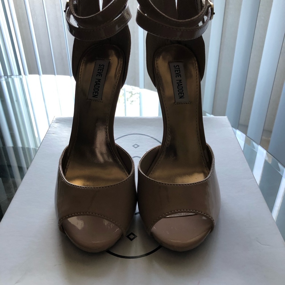 Steve Madden heels brand new Size 9 1/2